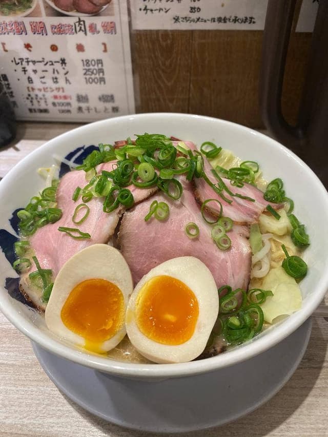 らーめん専門店 煮干しと豚 - サブ画像2