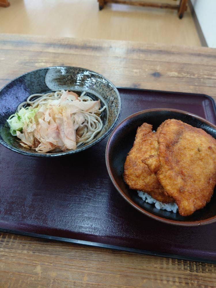 農家レストラン 百姓屋 三国店