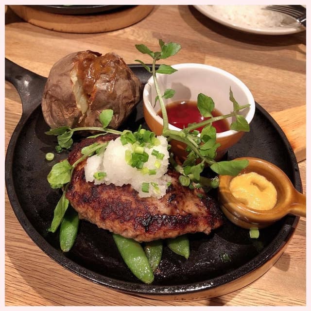 つばめグリル ホテルメッツ川崎店 - サブ画像3