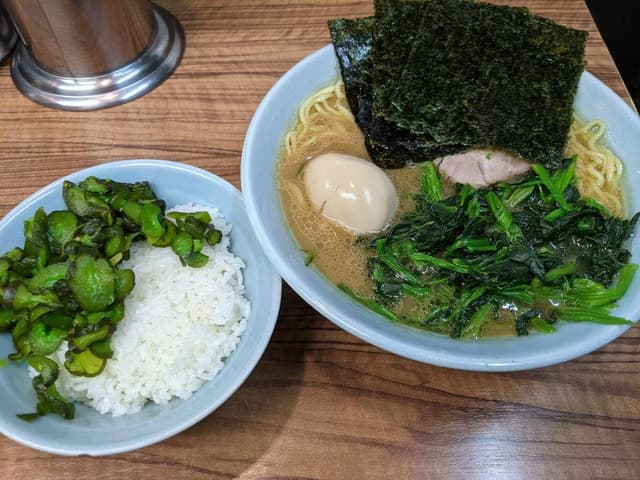 横浜ラーメン 武蔵家 板橋店 - サブ画像1