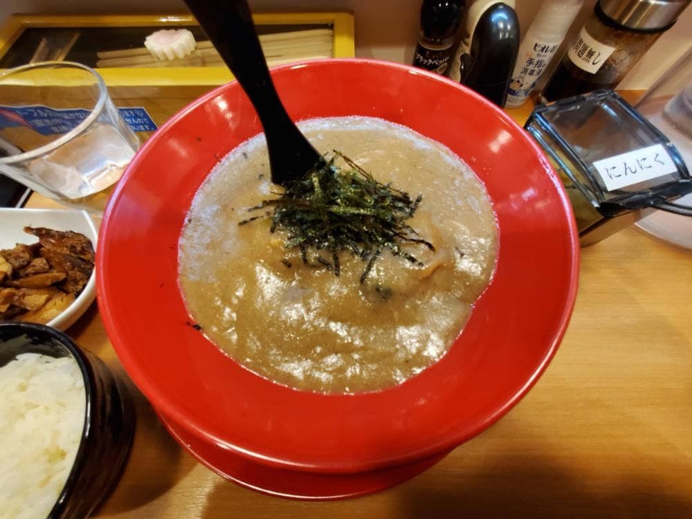 らーめん骨研究所