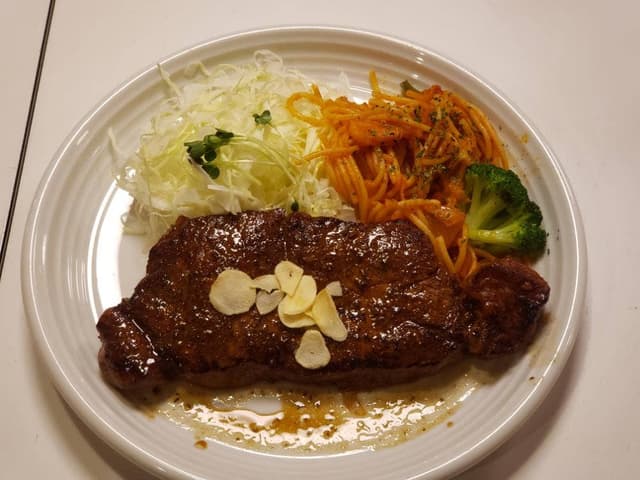 大衆ステーキ 肉の助 - サブ画像1