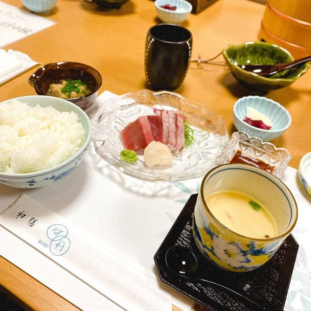 和膳 瑠莉 - サブ画像2