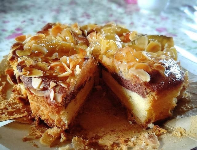 ケーニヒス クローネ 本店 - サブ画像3