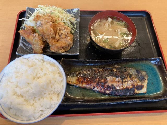 魚ばぁさんの食堂 おくどさん レインボー店 - サブ画像1