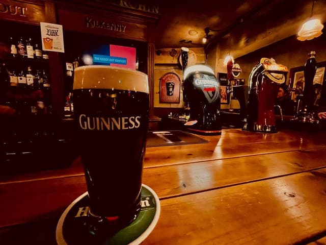 Irish pub Robin - サブ画像1