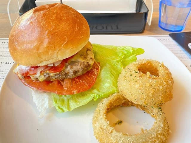 Doug's Burger 広島駅店 - サブ画像3