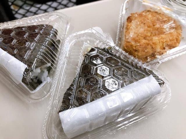 手造りおむすび処 むすび 金沢駅店 - サブ画像1