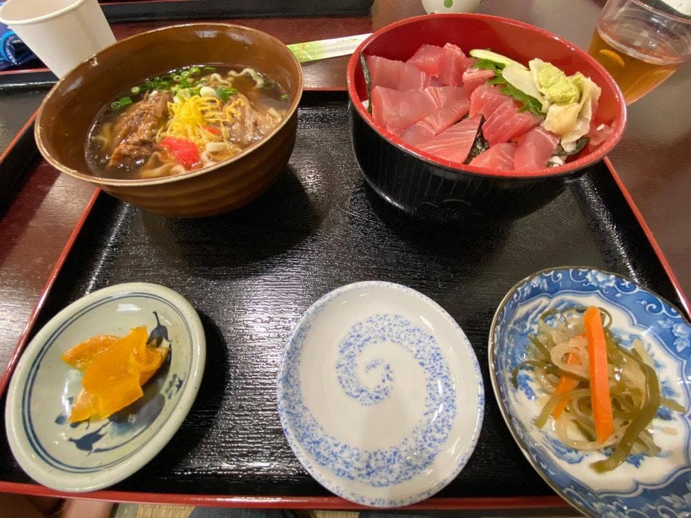 宜野湾ゆいマルシェ えいと食堂