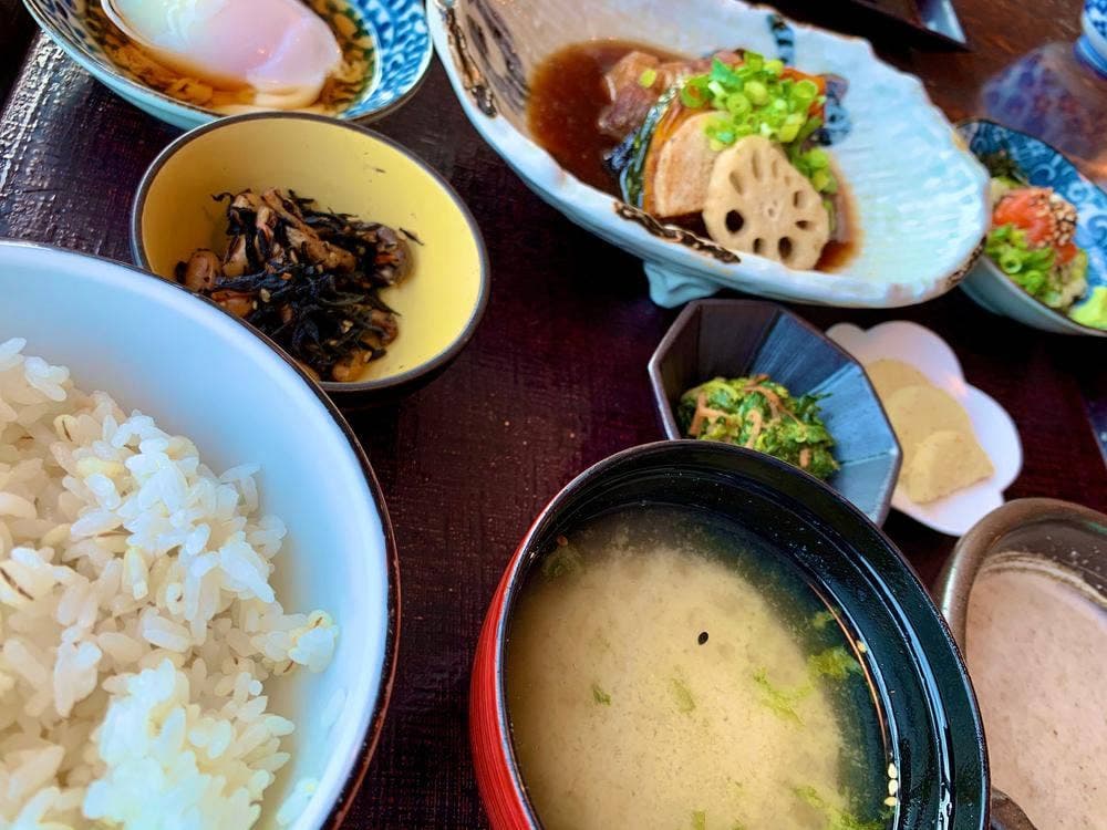 とろろや メイワン店