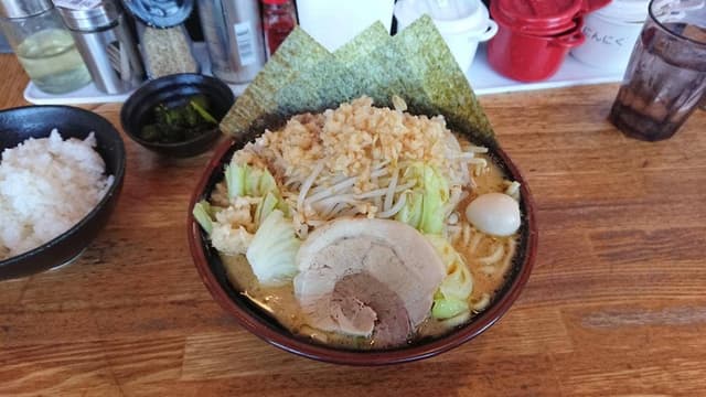 横浜家系ラーメン頂家 - サブ画像2