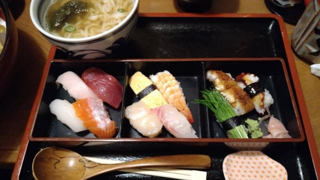 すし広 - サブ画像3