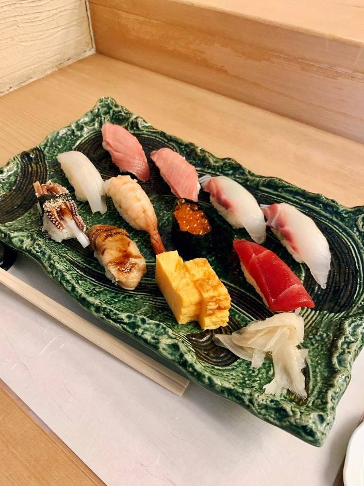 鮨おさ内