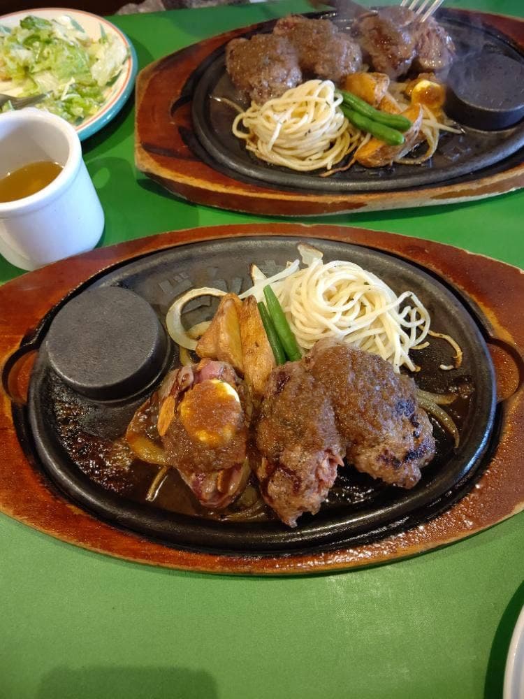 ステーキ・ハンバーグどんさん亭 新宿郷屋敷店