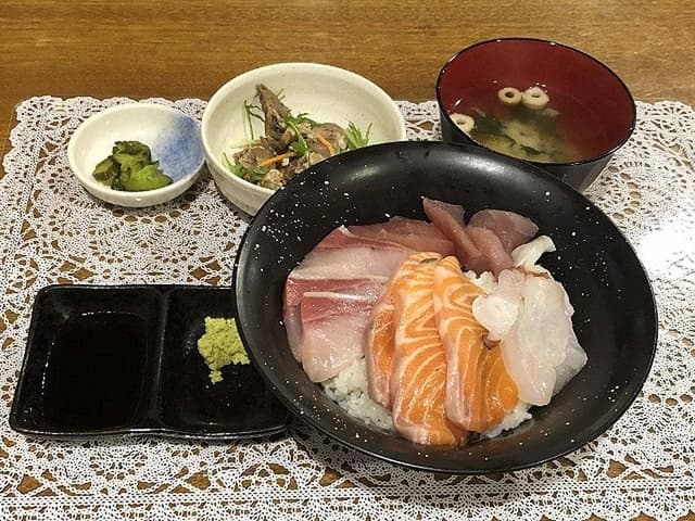 創作鉄板 ダイニング わぃわぃ - サブ画像1
