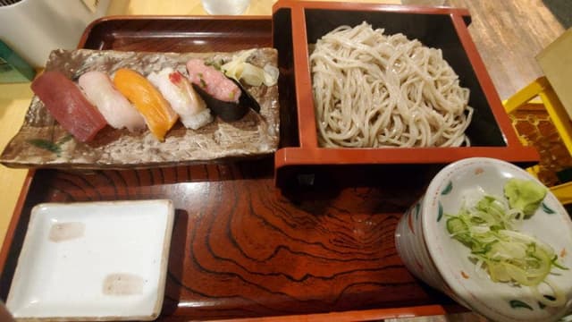 大衆蕎麦・大衆酒場 りん - サブ画像1