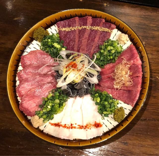 もつ焼 塩田屋 春吉 - サブ画像1