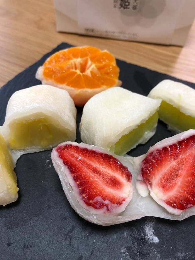 フルーツ大福 まる姫 南森町本店 - サブ画像1