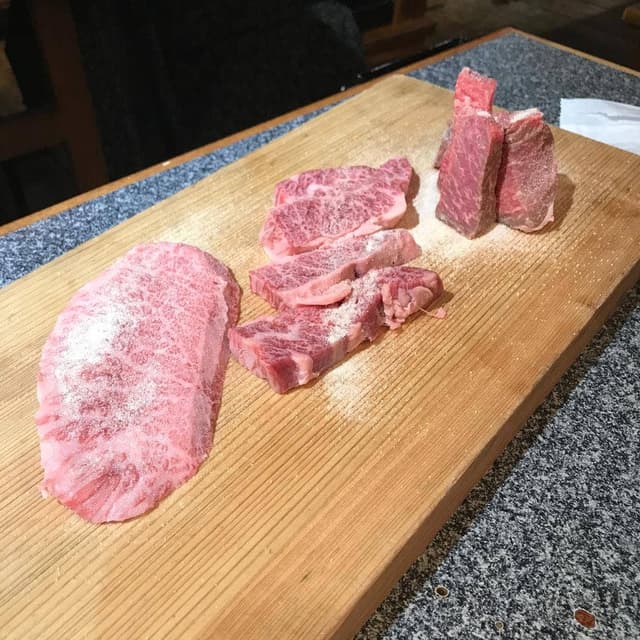 牛とろ屋 - サブ画像3