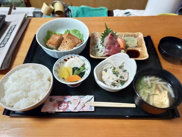日本料理 季節の栞 - サブ画像1
