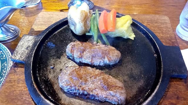 シャーロックホームズ 町田金井店 - サブ画像3
