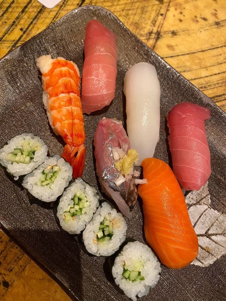すし小島