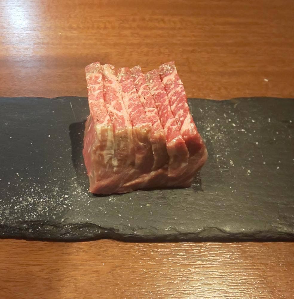 牛匠 緒つじ