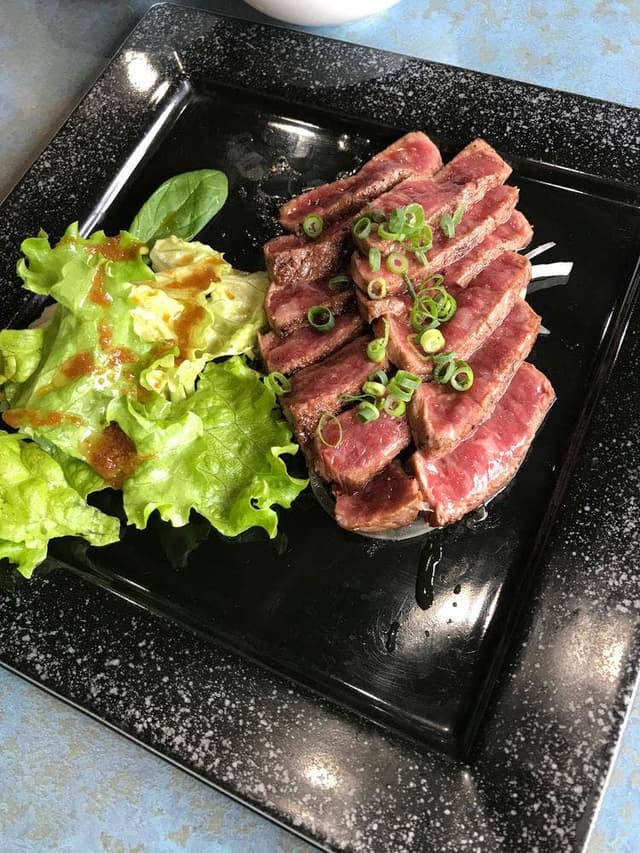 牛匠おがた 駅東店 - サブ画像3