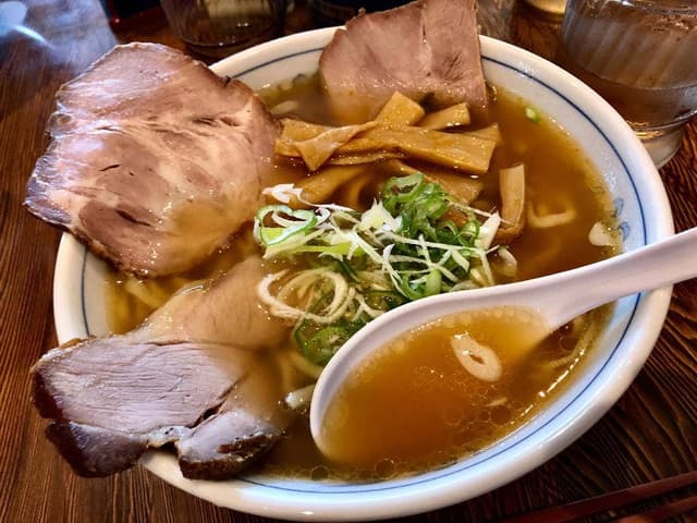 手もみ麺 キング餃子 彩花 - サブ画像1