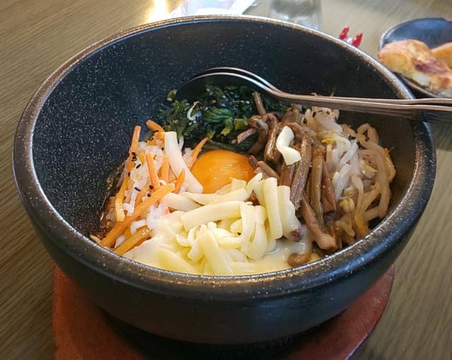 石焼ビビンバ屋 みや御苑 済生会前店 - サブ画像2