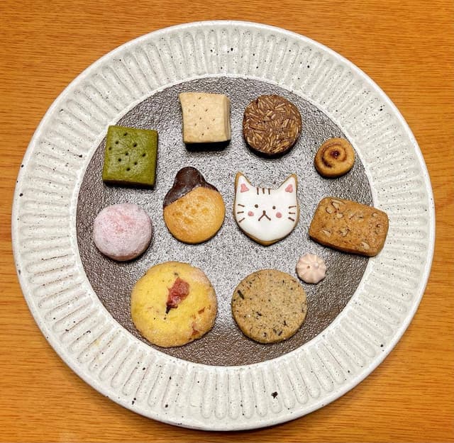 カフェのある暮らしとお菓子のお店 - サブ画像1