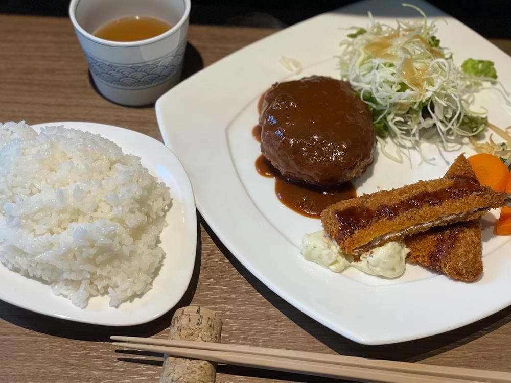 洋食 まつおか