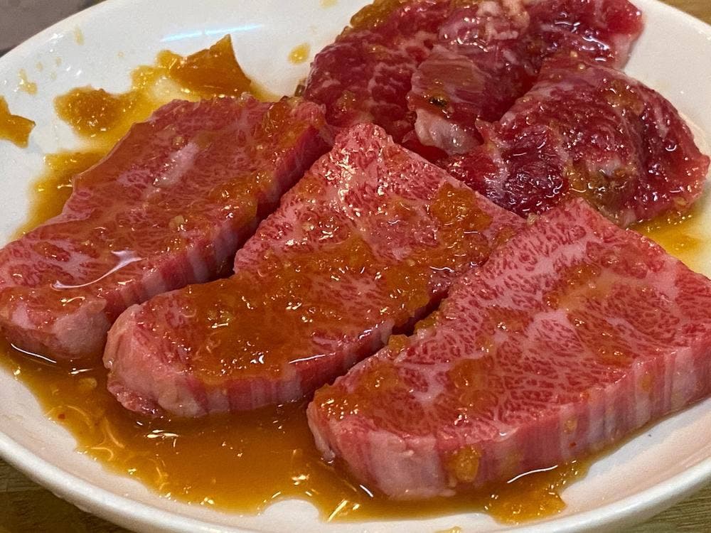 食べ放題専門店 焼肉 ホルモン 炭火や 牛光