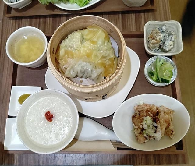 飲茶バル チェンロン 神戸三宮 - サブ画像2