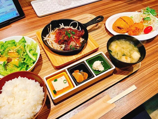 わぎゅう食堂くらもち - サブ画像1