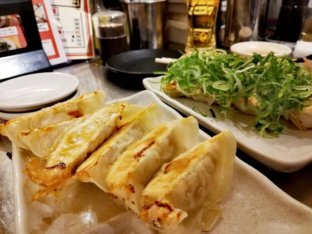 餃子酒場 みやび商店