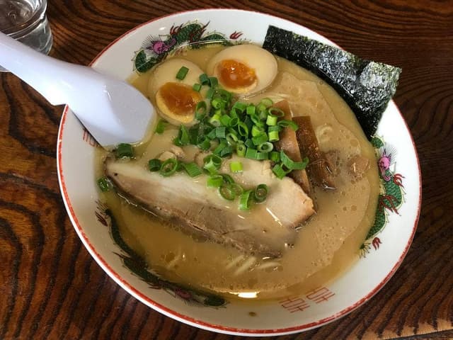 麺屋 宮坂商店 上諏訪駅前店 - サブ画像3