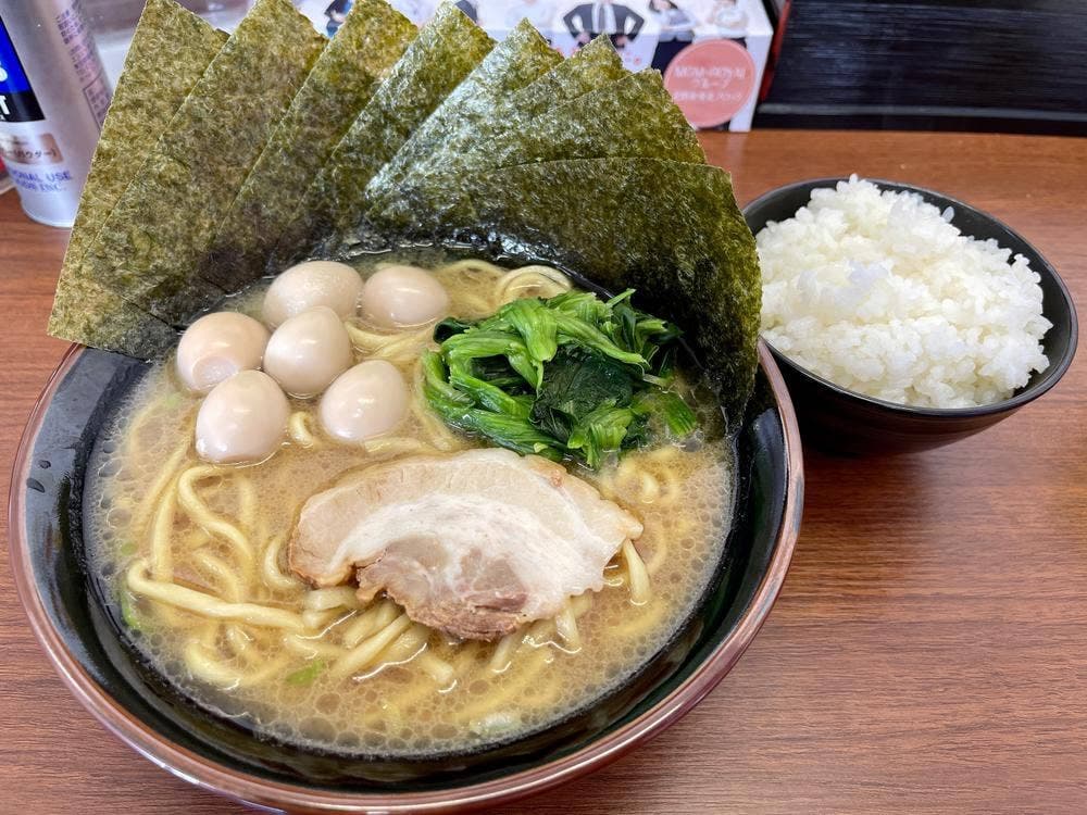 横浜家系ラーメン 宮本商店 日立相田店