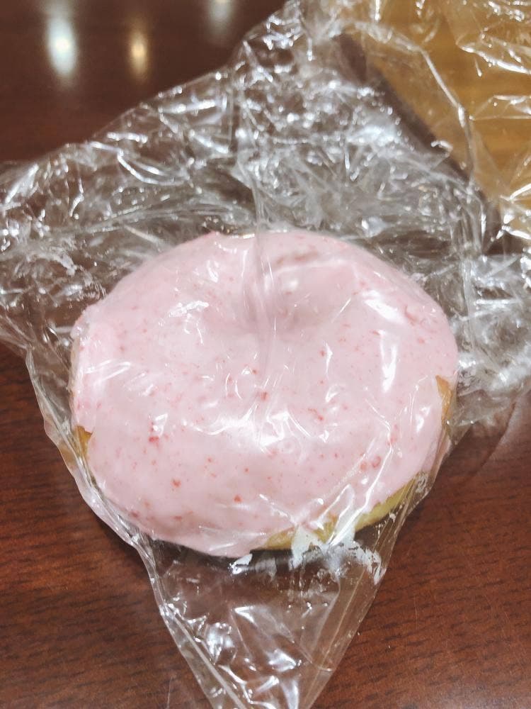 Glutton bears bakery 立場