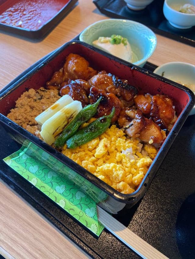 おもてなしとりよし 西新宿店 - サブ画像3