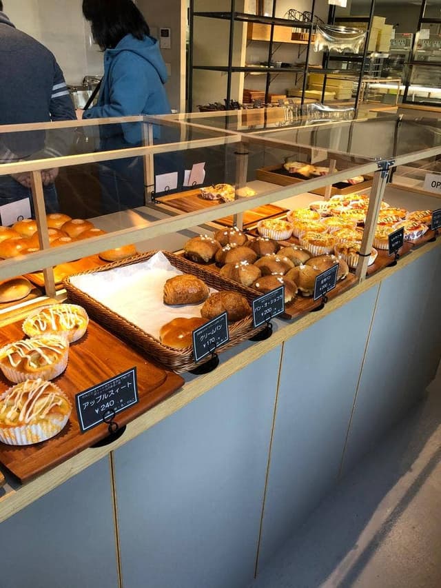 SANBON BAKERY - サブ画像1