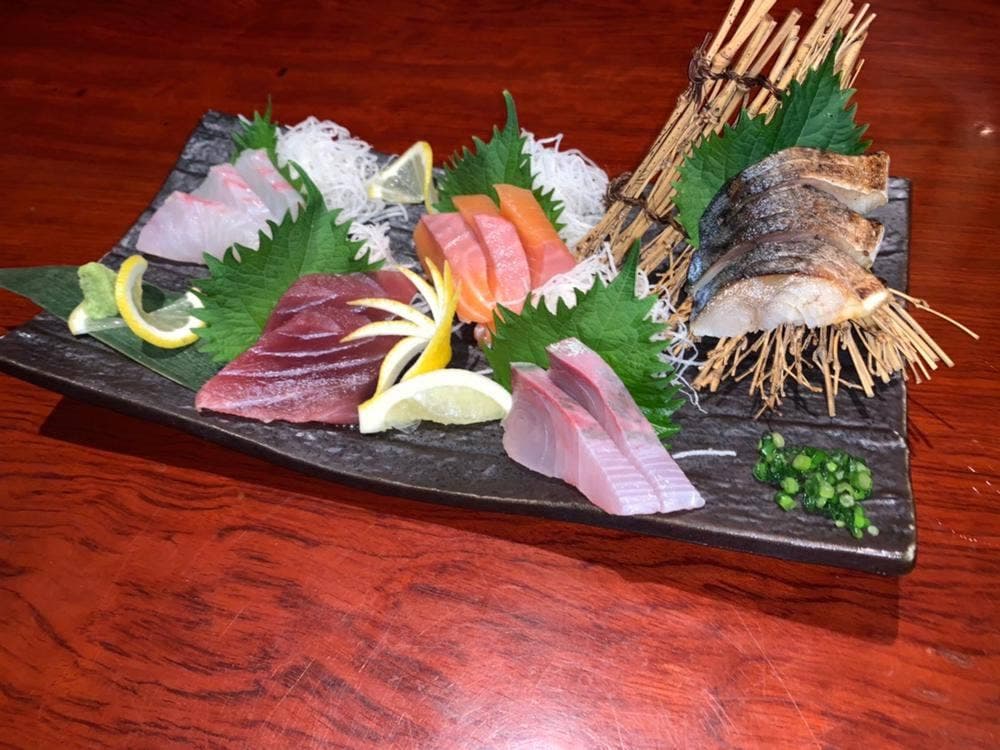 全席完全個室 地鶏・鮮魚 金沢屋 金沢片町本店