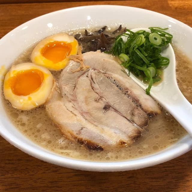 とんこつラーメン まるとん屋 - サブ画像1