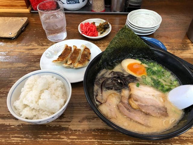 九州筑豊ラーメン元祖山小屋 田町店 - サブ画像3