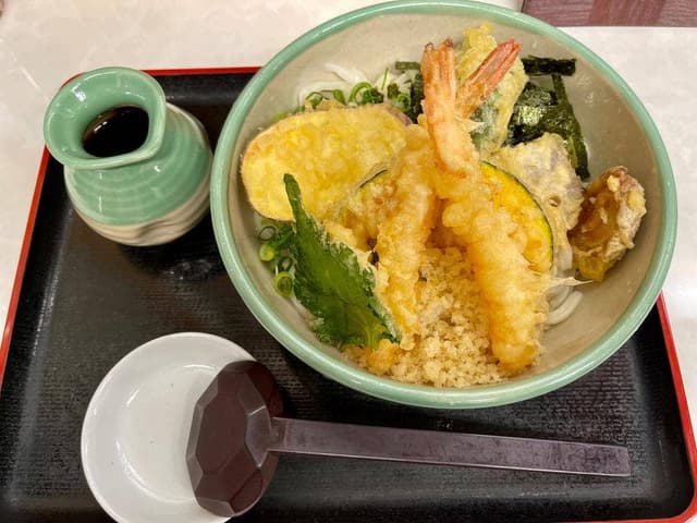 手打ちうどん 桃太郎 - サブ画像1
