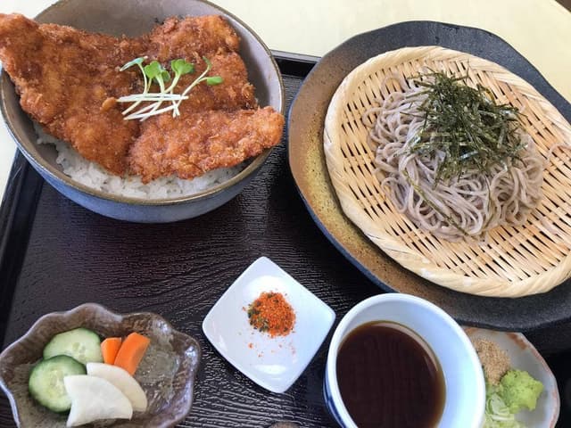 茶房レストラン春夏秋冬 - サブ画像2