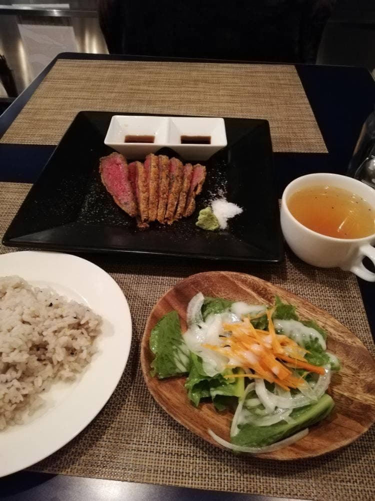 OMOSAN BISTRO エービーフ