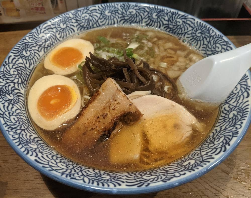 鶏白湯らーめん 鶏吉