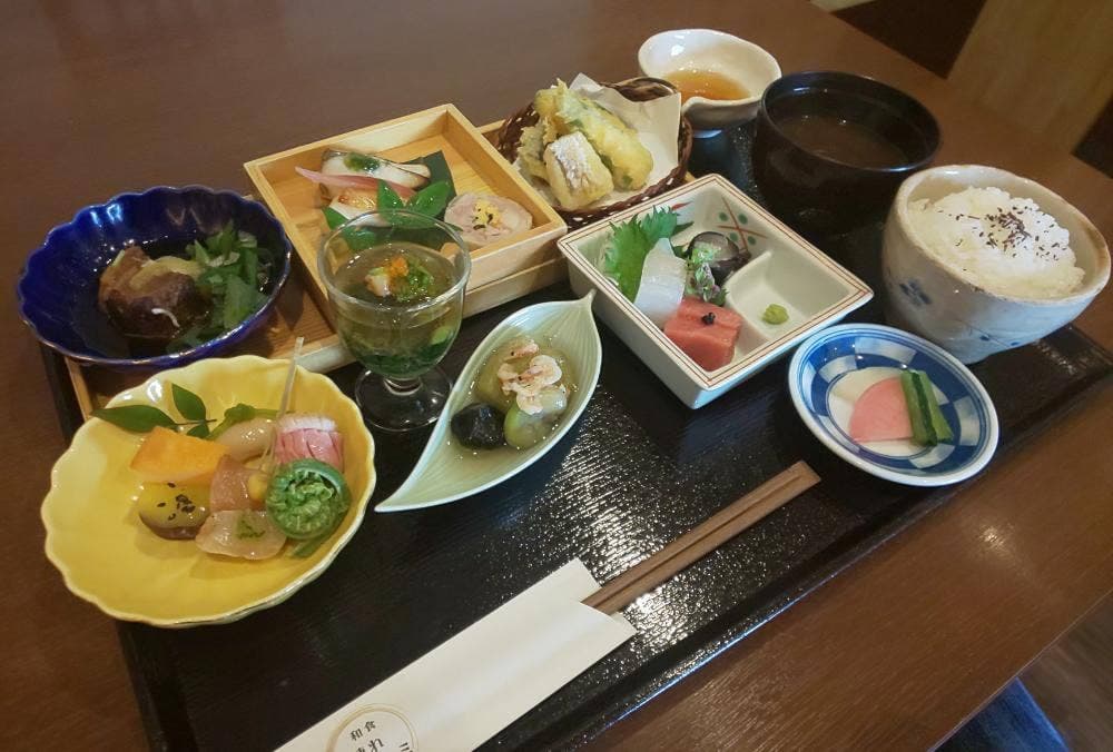 和食 子連れオオカミ