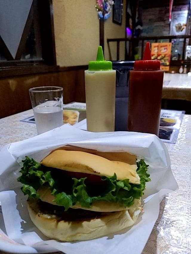 happy burger - サブ画像1